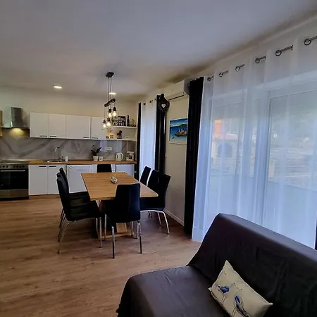 Appartement Josip 2830