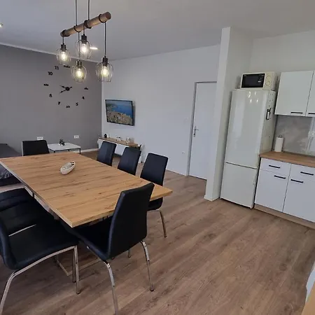 Josip 2830 Appartement *