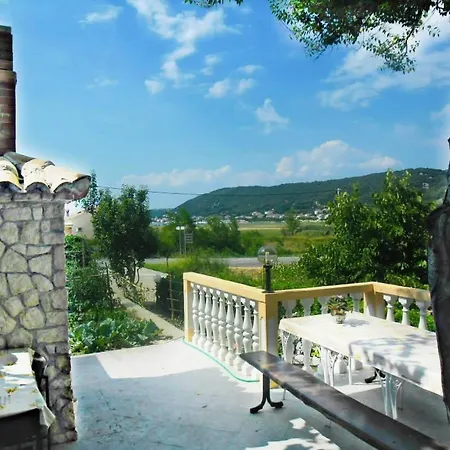 Josip 2830 Apartment