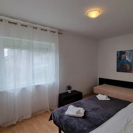 Josip 2830 Apartman